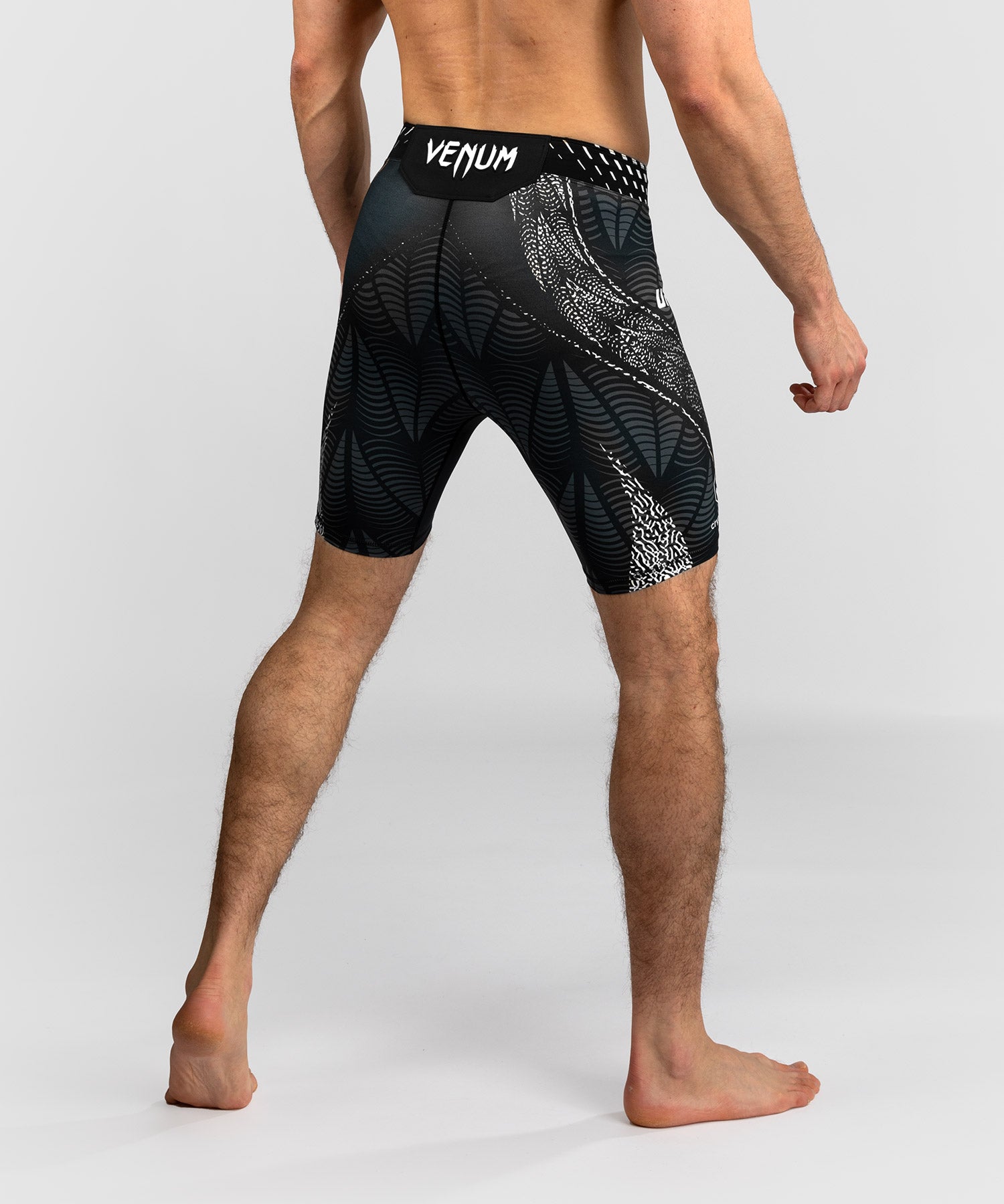 Venum UFC MMA-Shorts Zenith – Schwarz