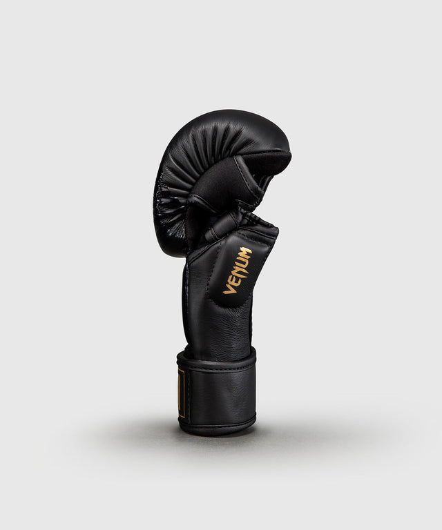 MMA rukavice Venum Attack 2.0 – Černé/Zlaté