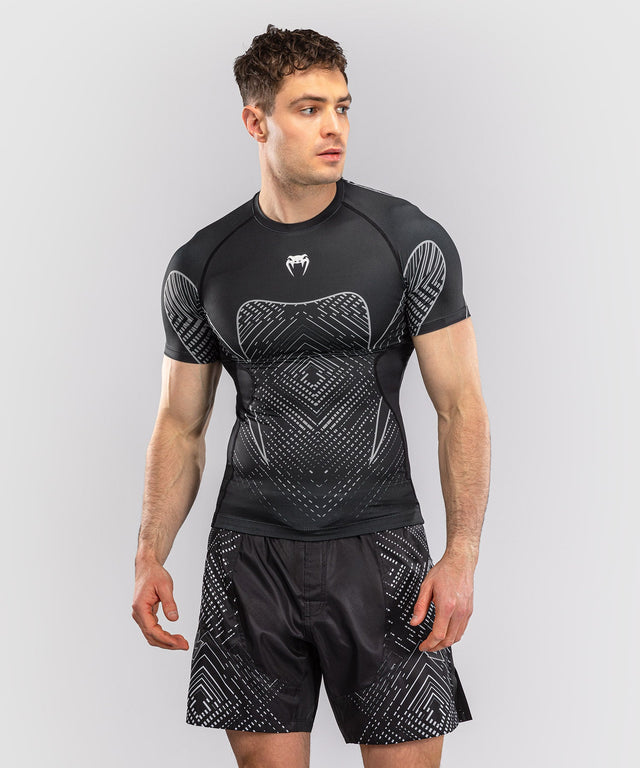 Rashguard Venum Midnight Fury Manches Courtes – Noir/Gris/Argent