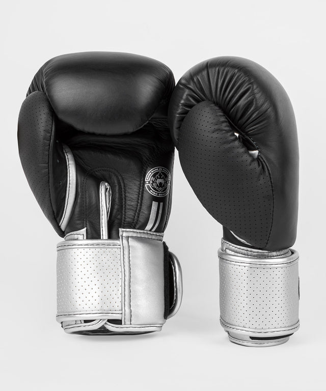 Mănuși de box Venum Power 2.0 – Negru/Argintiu