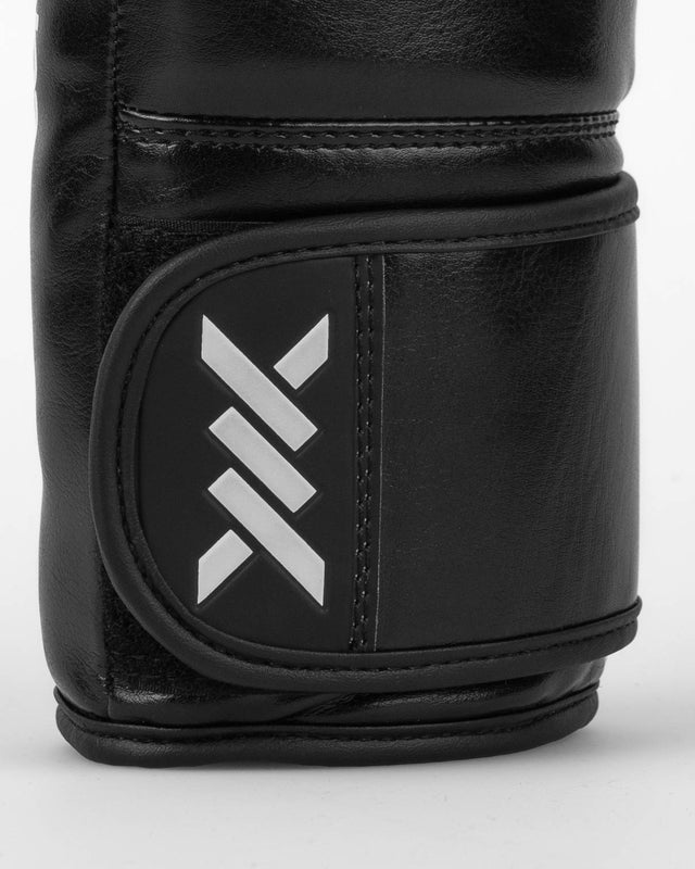 Luvas de boxe Caged Core – Preto/Branco