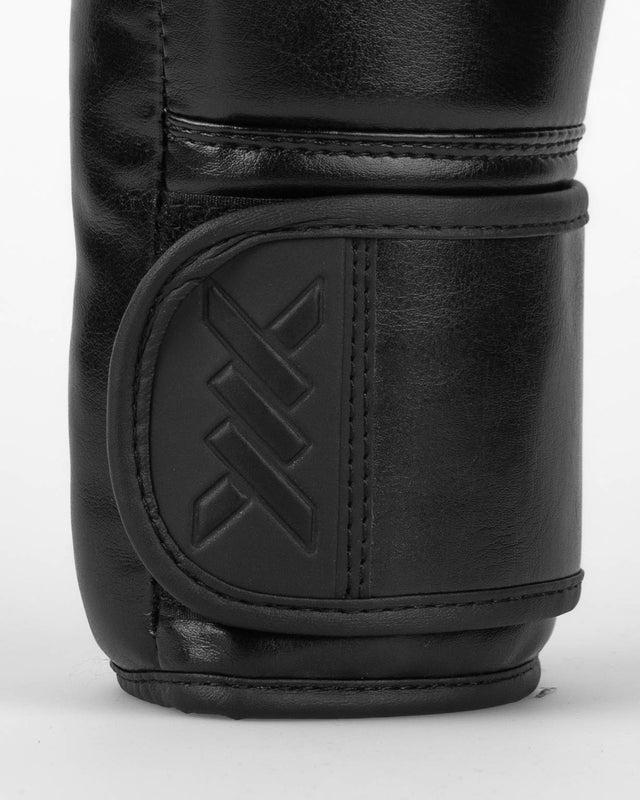 Guantes de boxeo Caged Core – Negro/Negro