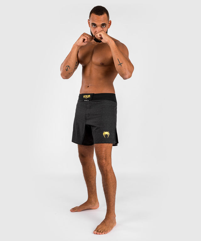 Calções de MMA Venum x Ares – Preto/Ouro