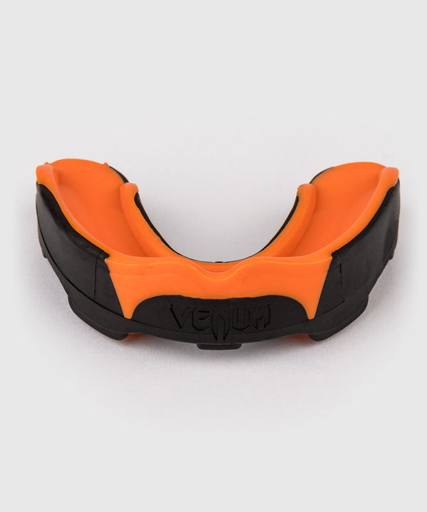 Protector bucal Venum Predator – Negro/Naranja