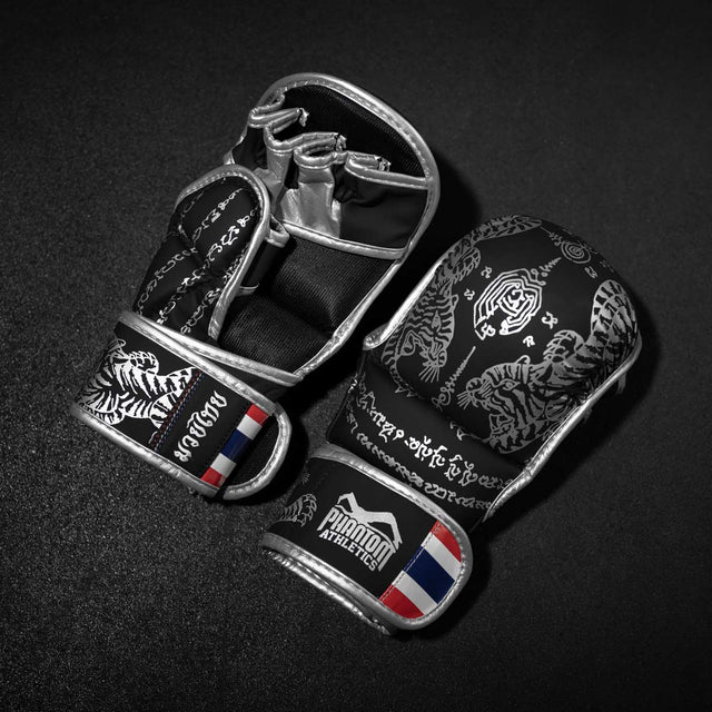 Phantom Athletics MMA rukavice sparingové Muay Thai – Černé/Stříbrné