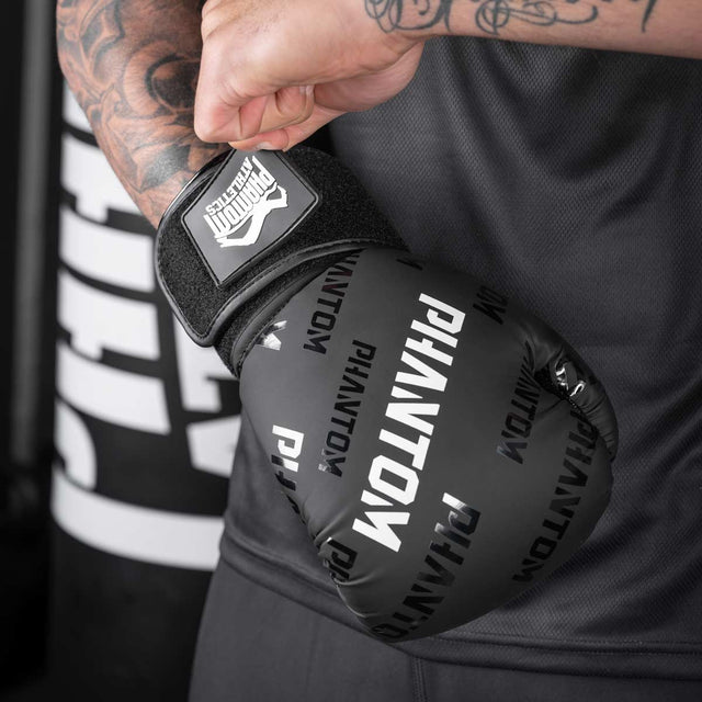 Guantes de boxeo Phantom Athletics Velcro – Negro/Blanco