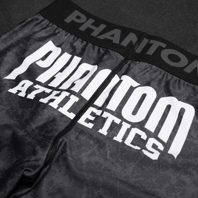 Pantaloni scurți de compresie Phantom Athletics Vector Serious – Negru