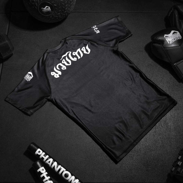 Rashguard Phantom Athletics Sak Yant – Noir/Gris