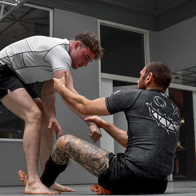 Rashguard Phantom Athletics EVO Serious – Noir