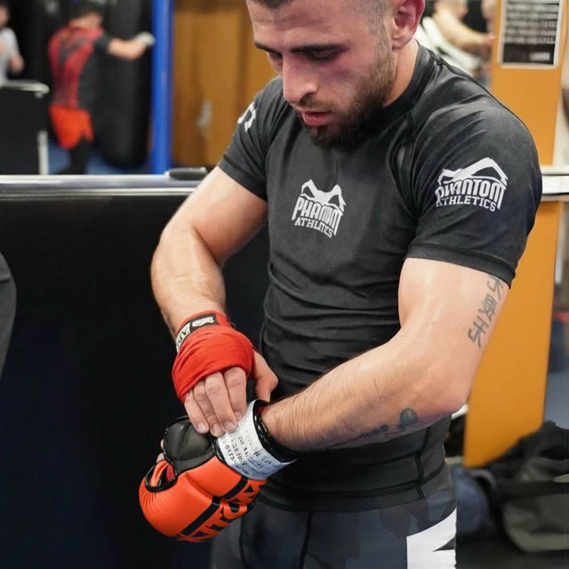 MMA rukavice Phantom Athletics APEX – Neonově červené