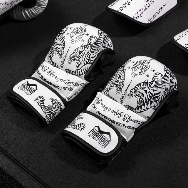 Rękawice MMA sparingowe Phantom Athletics Muay Thai – Białe