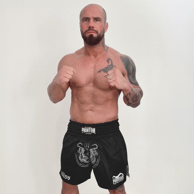 Muay Thai trenky Phantom Athletics Sak Yant – Černé