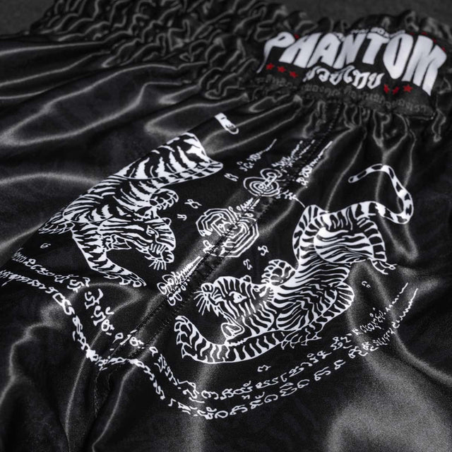 Muay Thai trenky Phantom Athletics Sak Yant – Černé