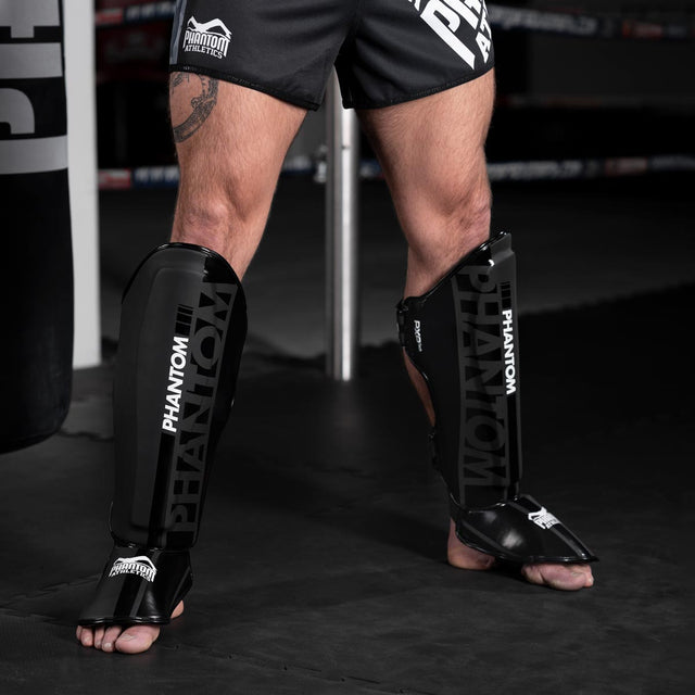 Paratibie Phantom Athletics APEX Striking – Nero