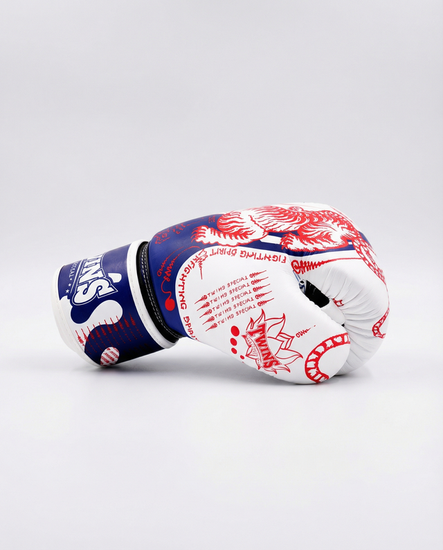 Guantoni da boxe Twins FBGVL4 Yant – Bianco/Blu/Rosso