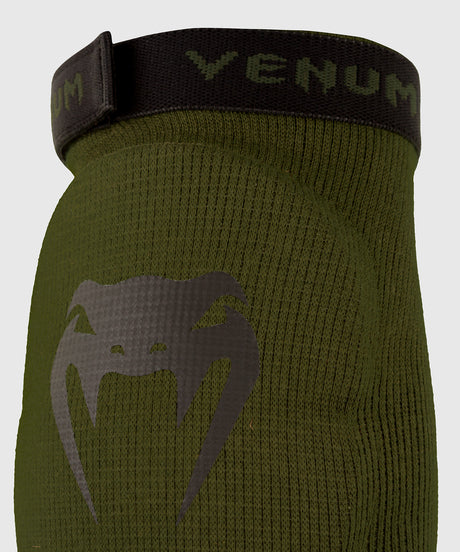 Venum Kontact Ellenbogenschoner – Khaki Grün/Schwarz