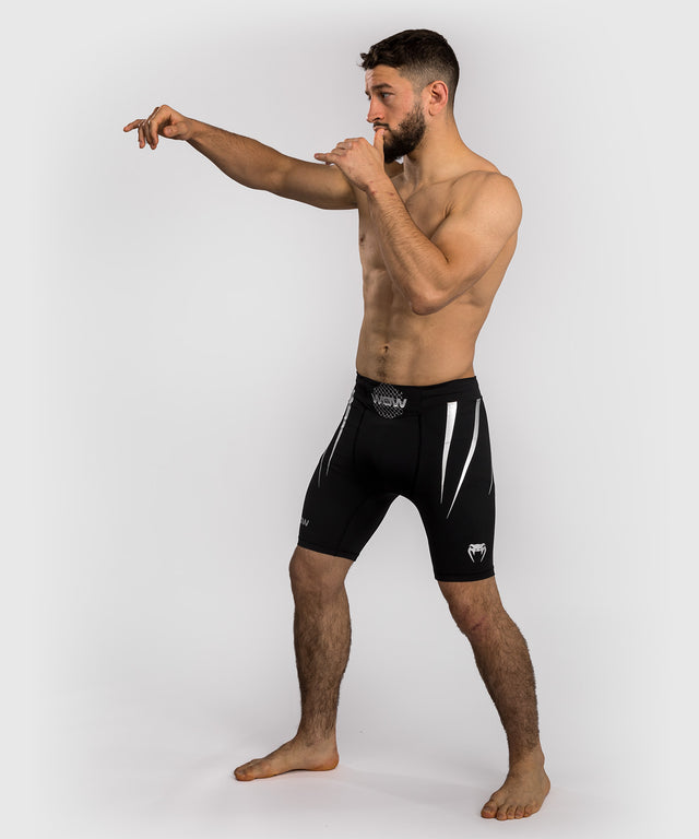Venum x WOW FC Vale Tudo Shorts – Svart/Silvergrå