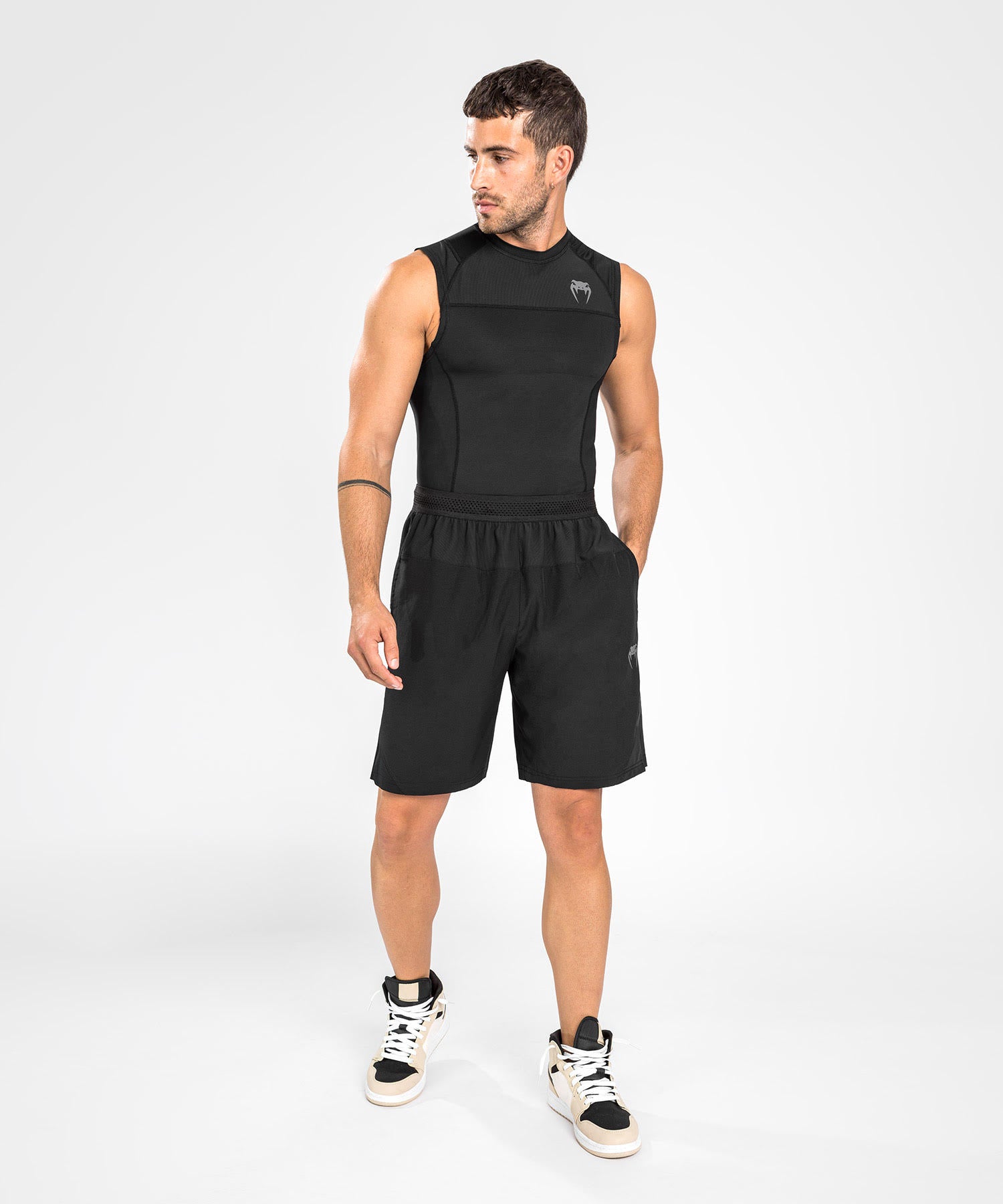 Pantaloncini da allenamento Venum G-Fit Air – Nero