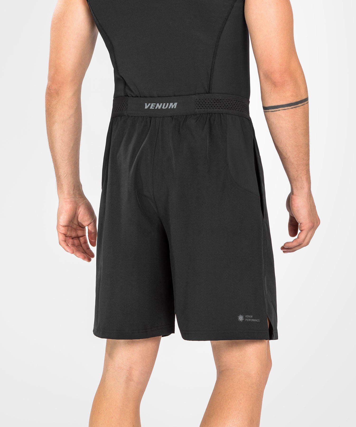 Pantaloncini da allenamento Venum G-Fit Air – Nero