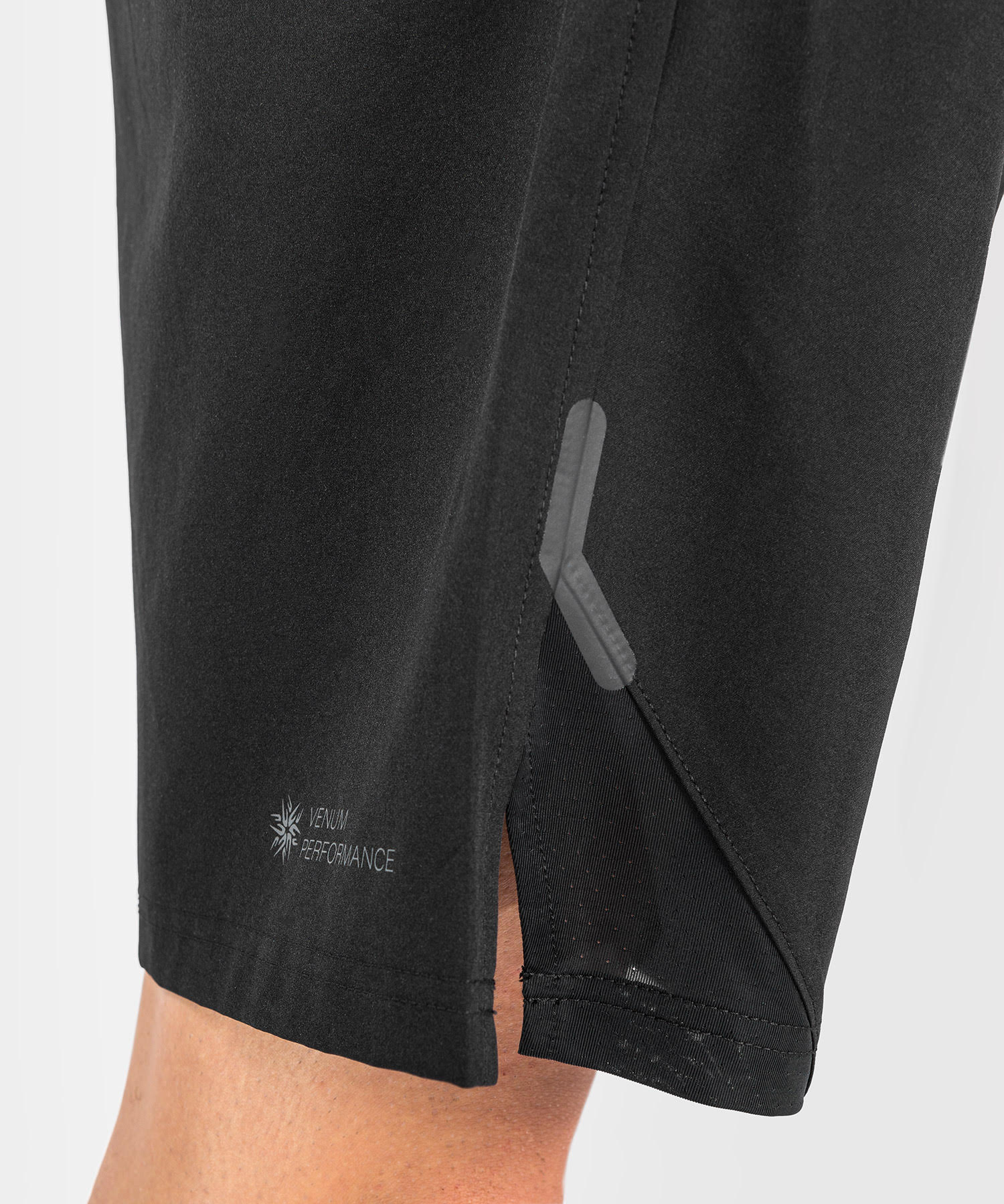 Pantaloncini da allenamento Venum G-Fit Air – Nero