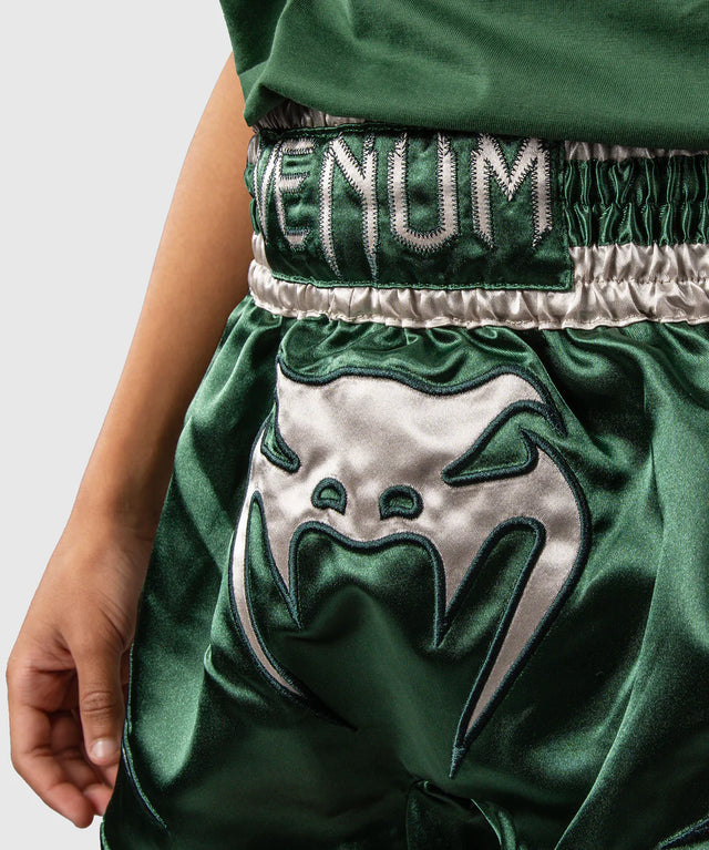Venum Muay-Thai-Shorts Inferno Kinder – Grün