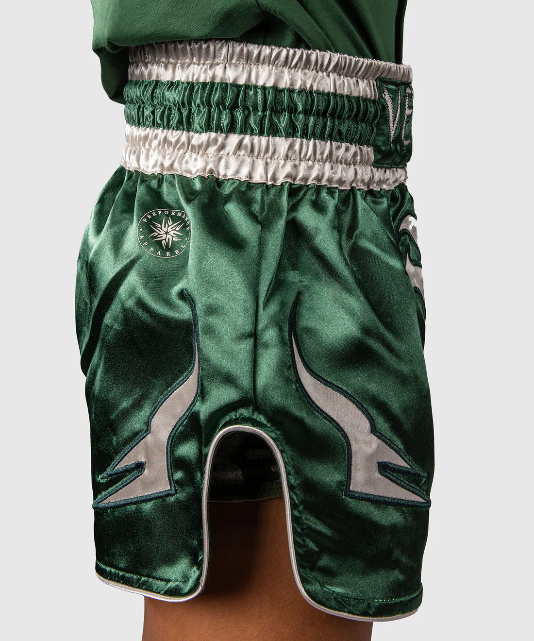 Venum Muay-Thai-Shorts Inferno Kinder – Grün