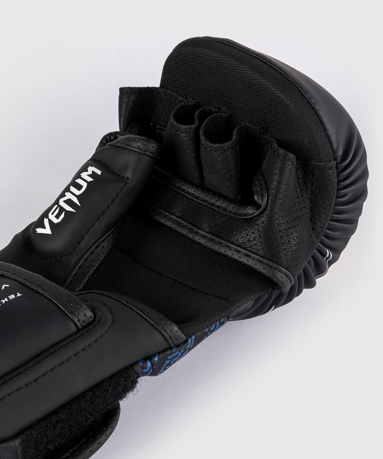 Venum MMA Handschoenen x TEKKEN 8 King - Zwart/Geel