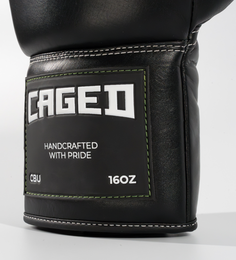 Guantes de boxeo Caged X Series con cordones – Negro/Blanco