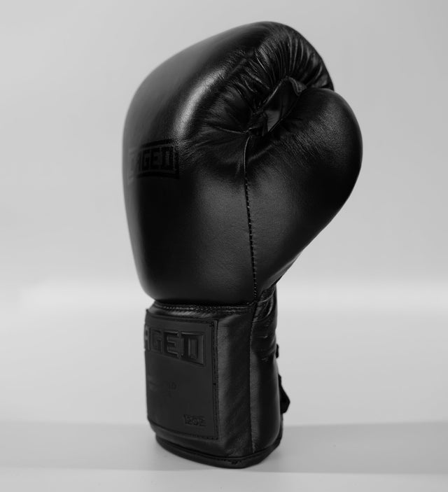 Caged Boxningshandskar 'X Series' Veters - Svart/Svart - Boxningshandskar