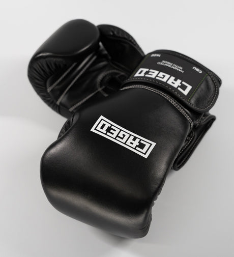 Guantes de boxeo Caged X Series – Negro/Blanco