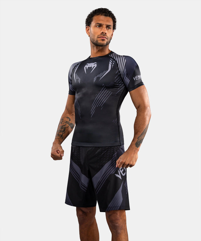 Rashguard Venum No-Gi 6.0 Manga Corta – Negro/Gris