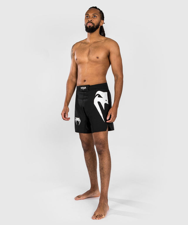 Shorts de MMA Venum Light 5.0 – Noir/Blanc