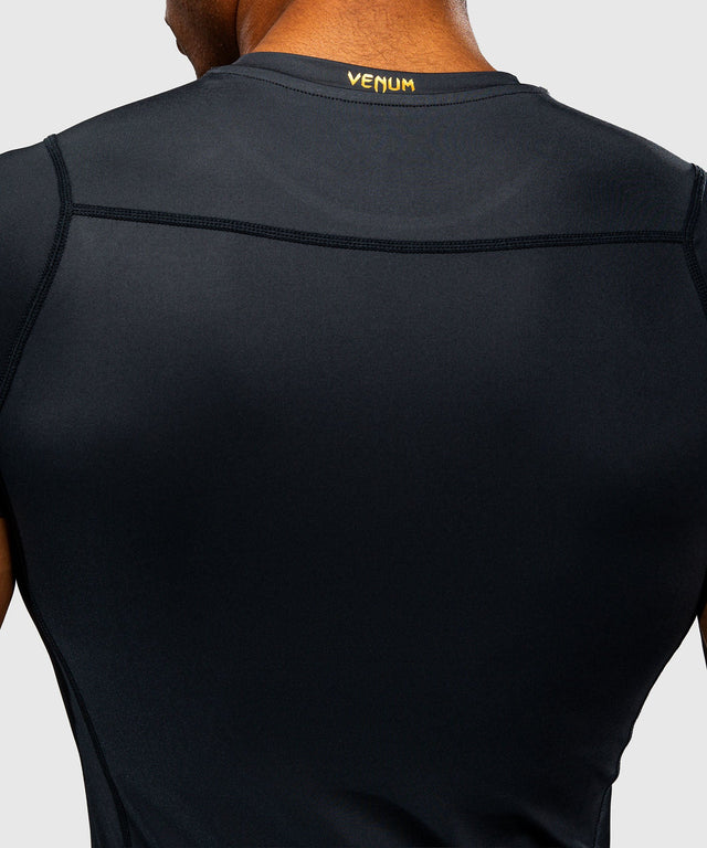 Venum Rashguard Attack Korte Mouwen - Zwart/Goud