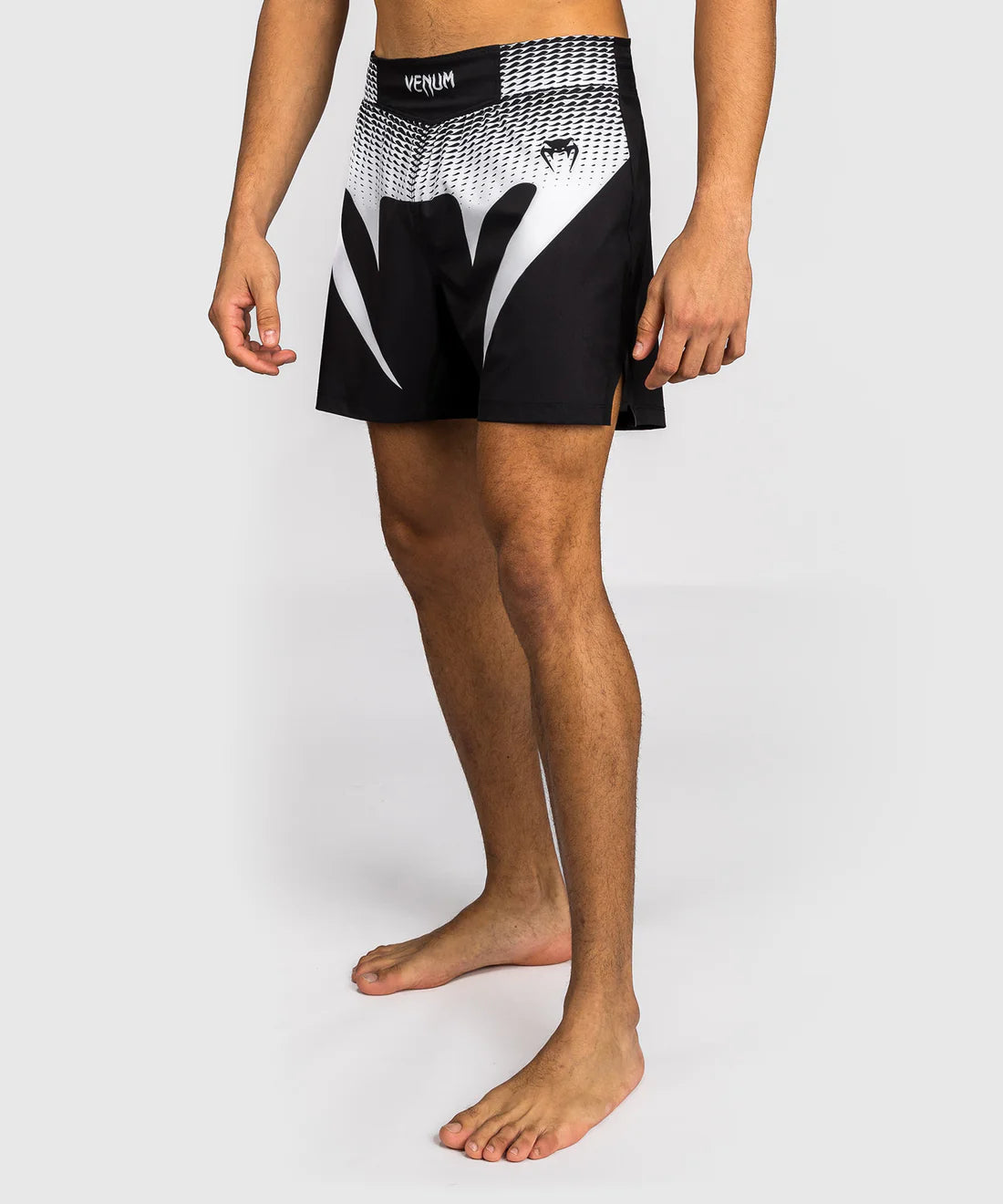 Pantaloni scurți MMA Venum No Gi – Negru/Alb
