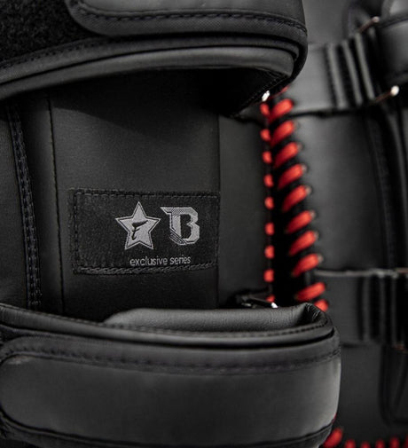 Pao Muay Thai Fairtex FXB – Negru/Roșu/Alb