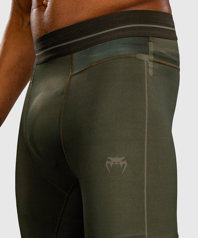 Shorts de compression Venum Stealth – Kaki/Vert armée