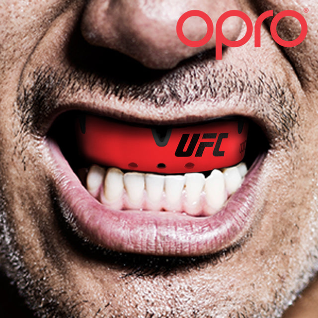 Paradenti OPRO Silver – Rosso/Nero