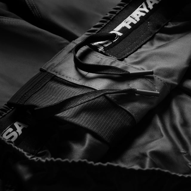 Shorts de MMA Hayabusa Apex Long – Noir Carbone