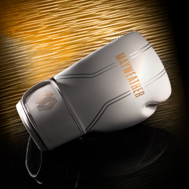 Hayabusa x Mayweather Boxningshandskar Contender – Vit/Guld