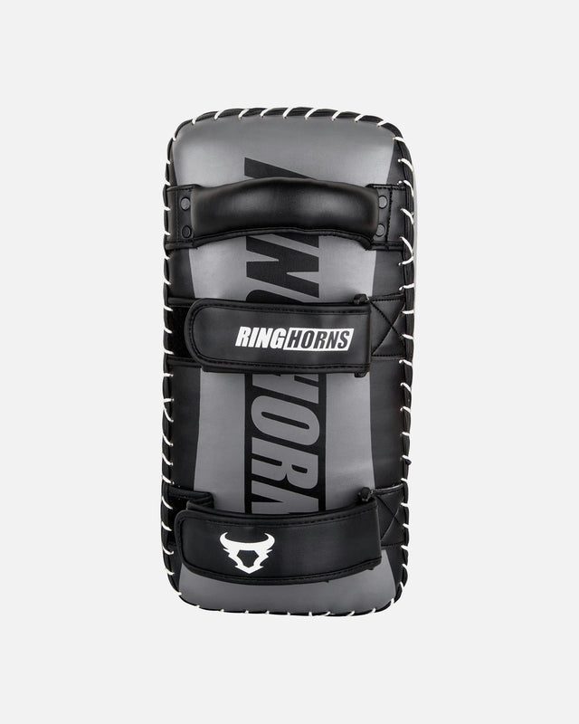 Pady Ringhorns Charger by Venum – Czarne