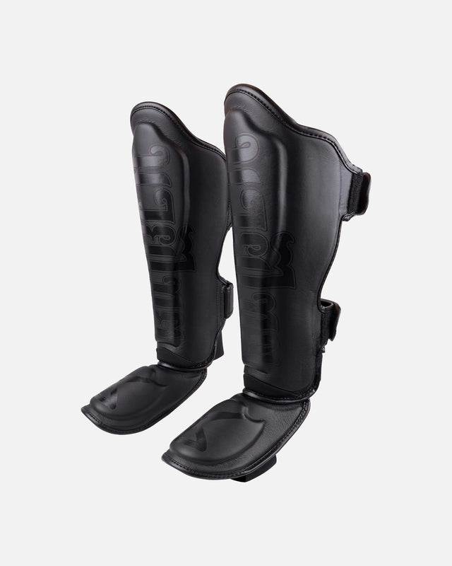 8 WEAPONS Schienbeinschoner Bangkok – Schwarz