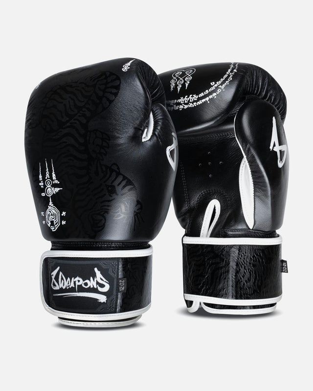 Luvas de boxe 8 WEAPONS Sak Yant Big Tiger – Preto