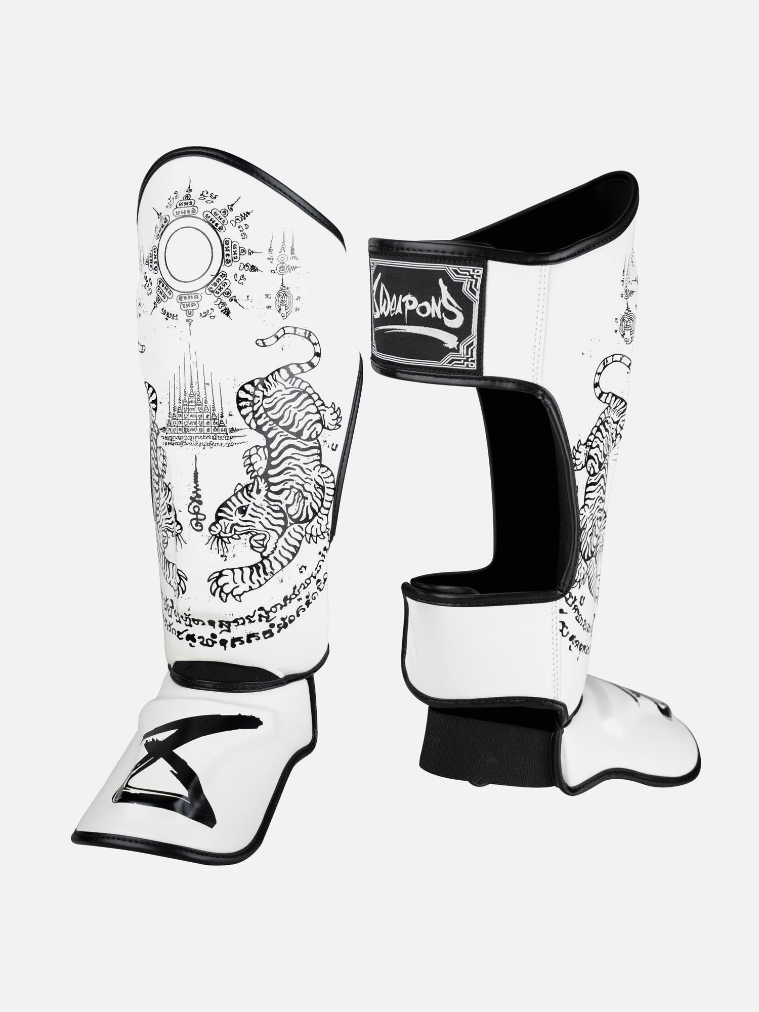 8 WEAPONS Shin guards Sak Yant Tigers – White/Black