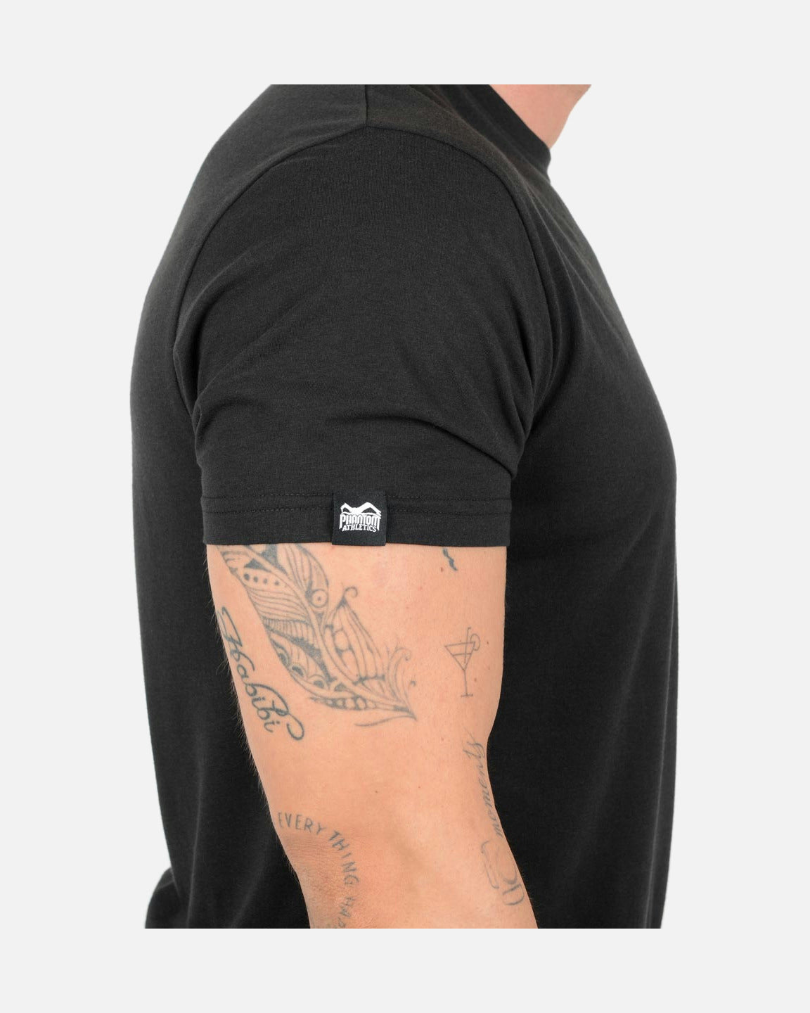 T-shirt Phantom Athletics Never Back Down – Preto