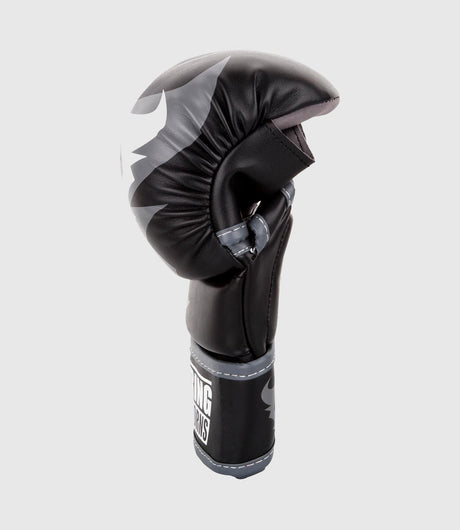 Ringhorns MMA-handskar Charger Sparring – Svart/Grå/Vit – MMA-handskar