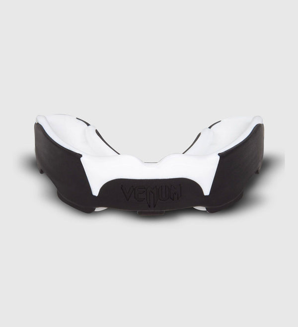 Protège-dents Venum Predator – Noir/Blanc