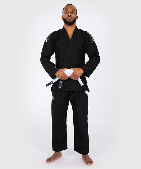 Venum BJJ Gi First - Preto - incl. cinto branco - Kimonos de BJJ
