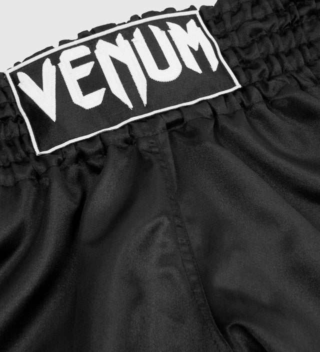 Shorts de kickboxing Venum Classic – Noir/Blanc