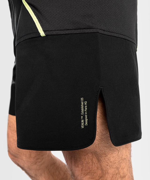 Calções de MMA Venum Fusion 2.0 – Preto/Amarelo