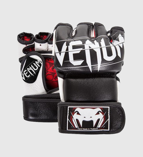 Mănuși MMA Venum Undisputed – Negru/Alb – Mănuși MMA